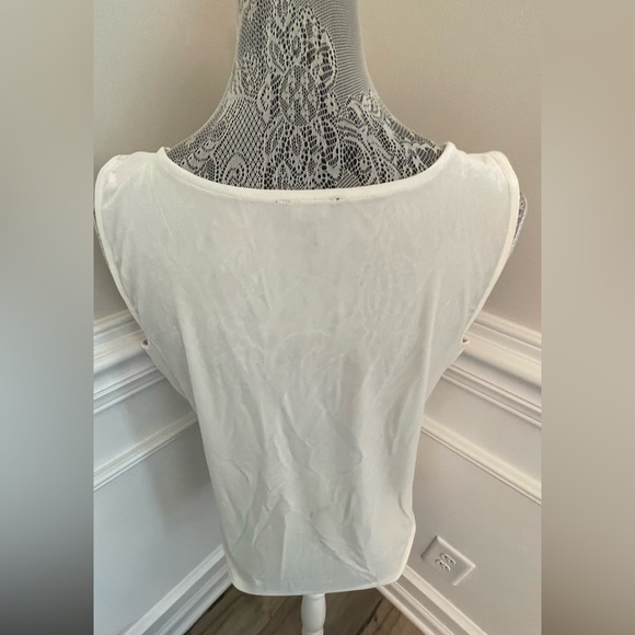 Talbots Womens Cream Sleeveless Velvet Blouse Size M - Picture 3 of 3